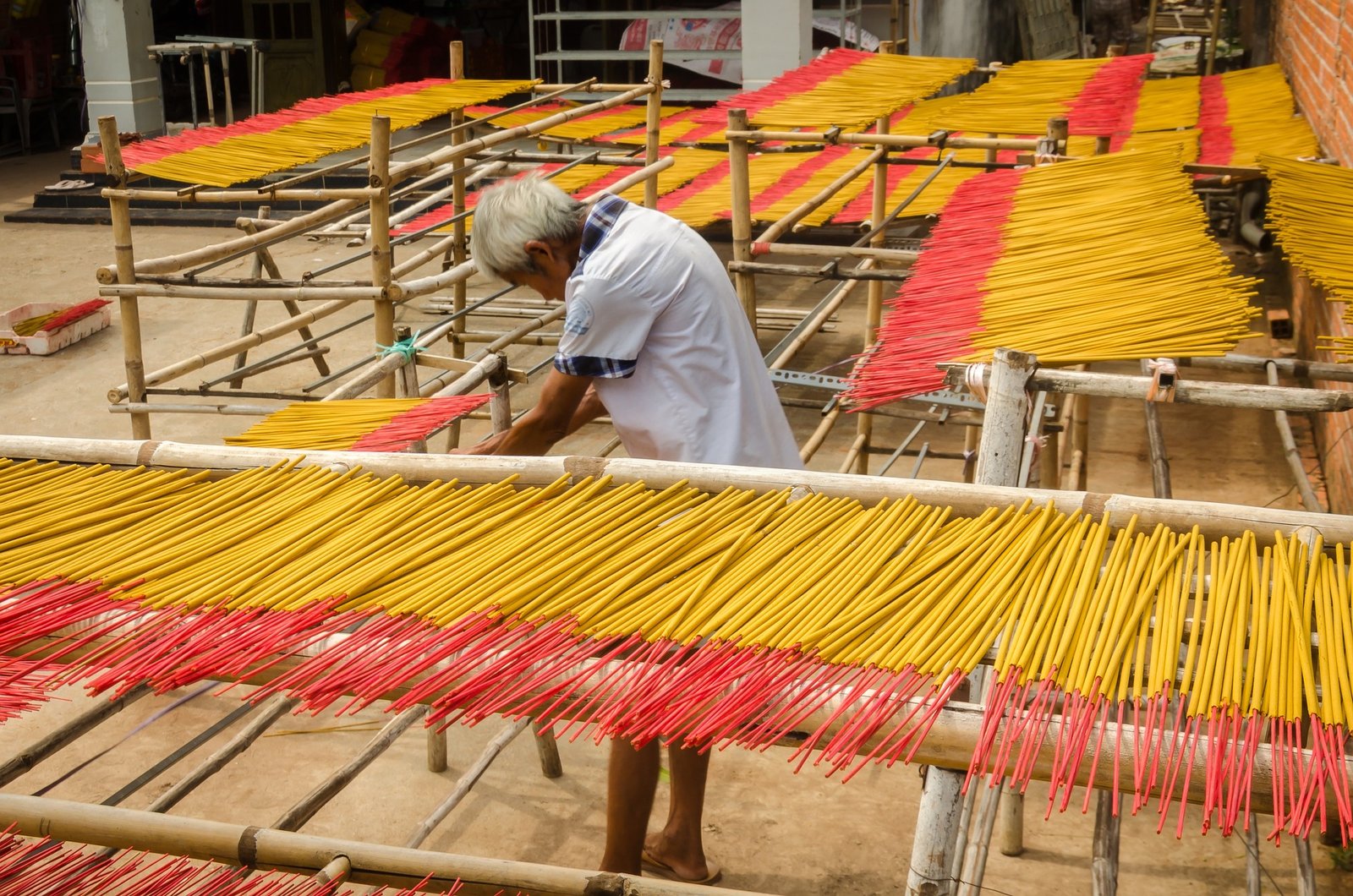 how to make incense